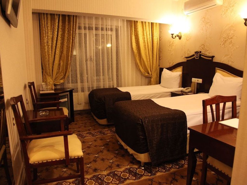 Royal Anka Hotel