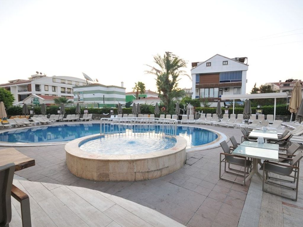 Greenpark Apartments