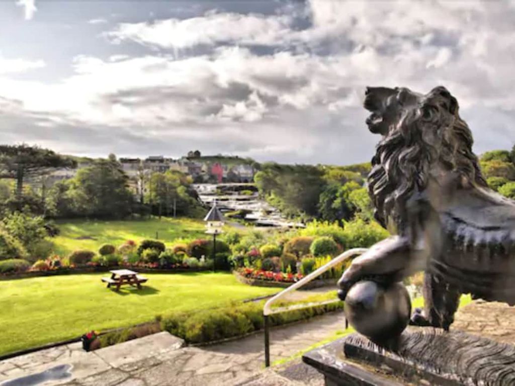 Falls Hotel & Spa