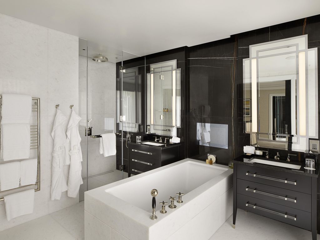 Four Seasons Hotel London at Tower Bridge