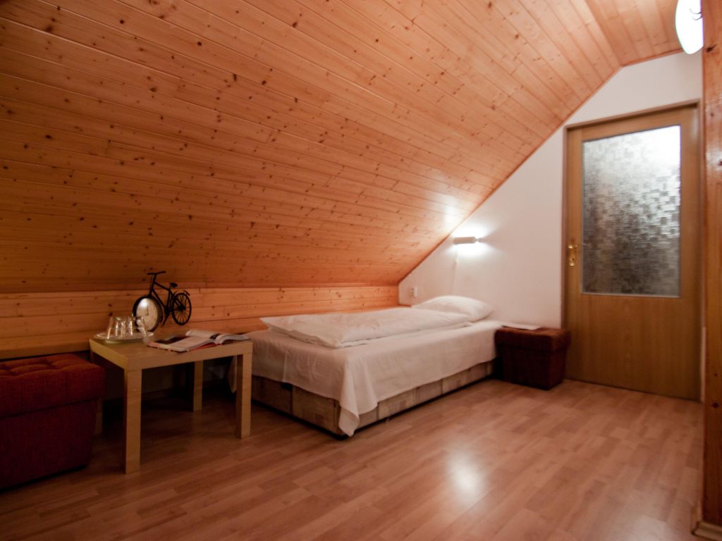 Nika Pension