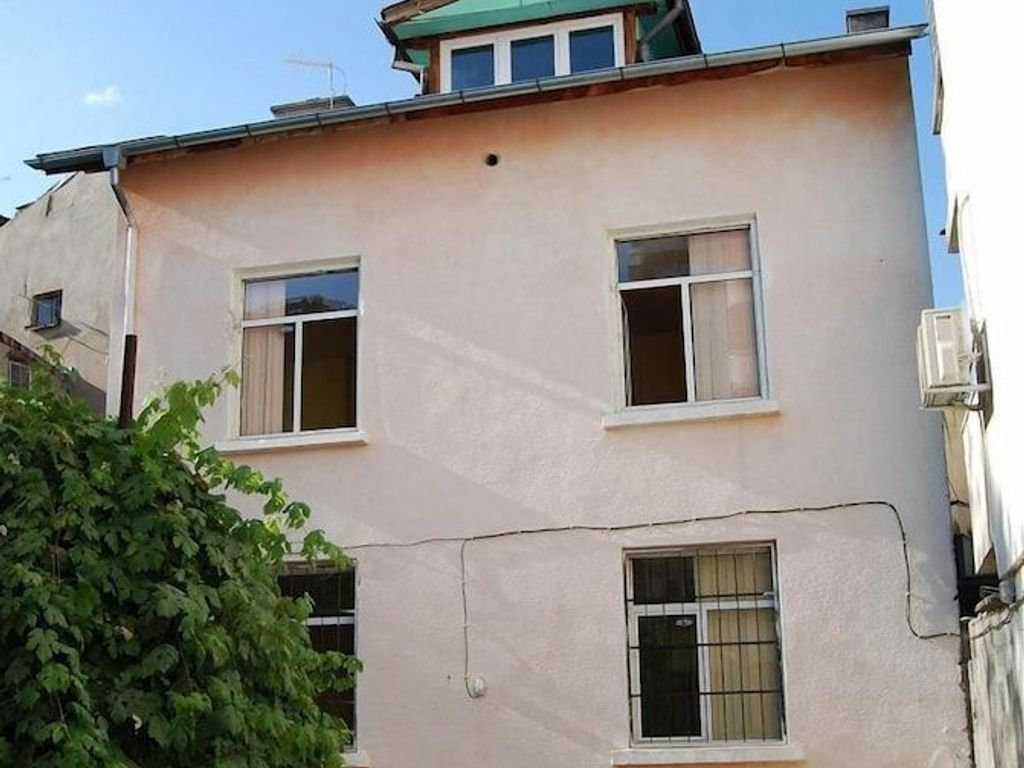 Elysia Hostel - The Blessed Home