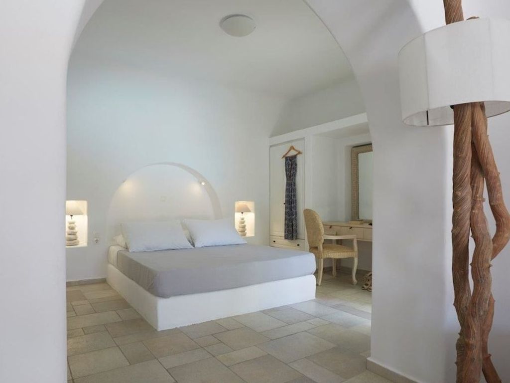 Black Rose Suites