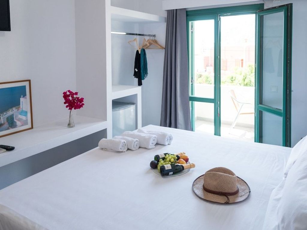 Ifestia Hotel Santorini