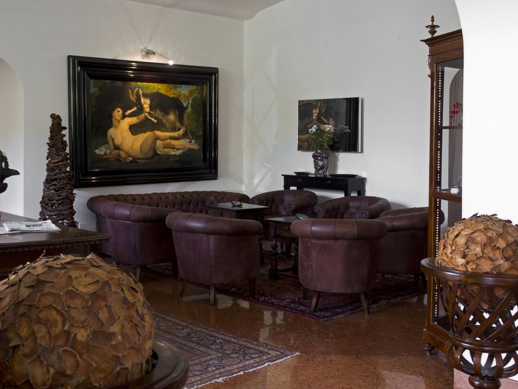 Palazzo Brunaccini Boutique Hotel