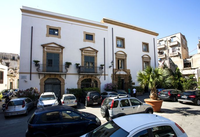 Palazzo Brunaccini Boutique Hotel