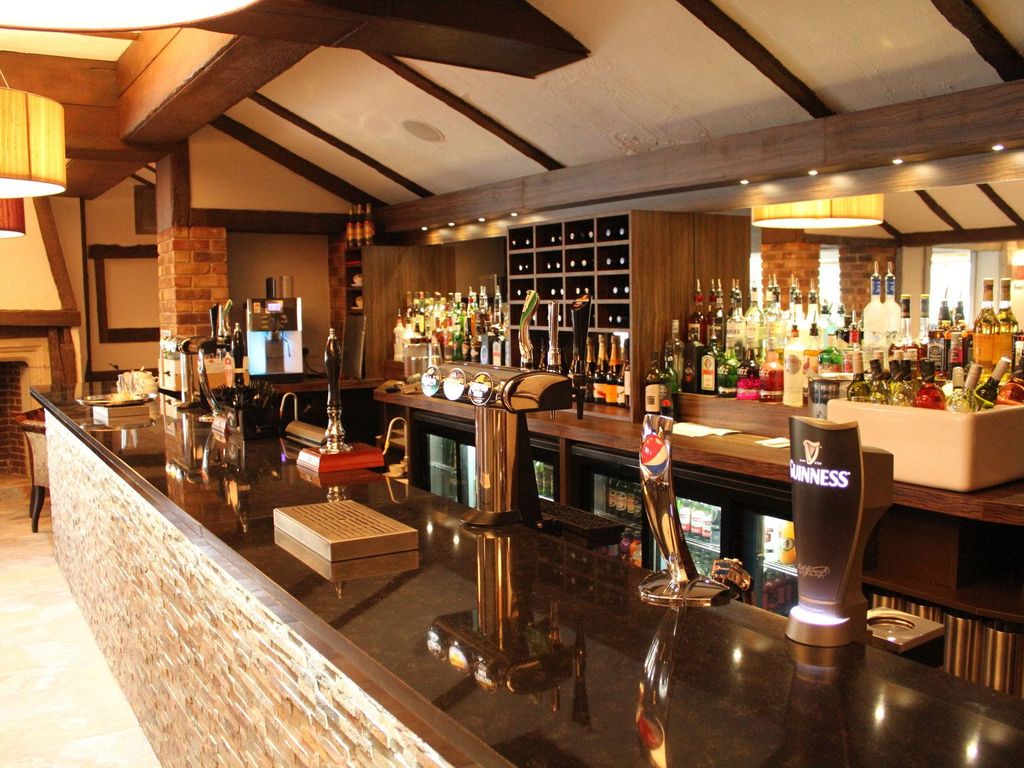 Legacy Rose And Crown