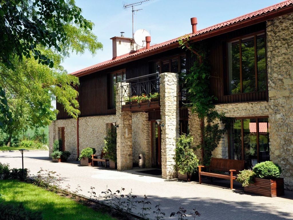 Dwór w Tomaszowicach