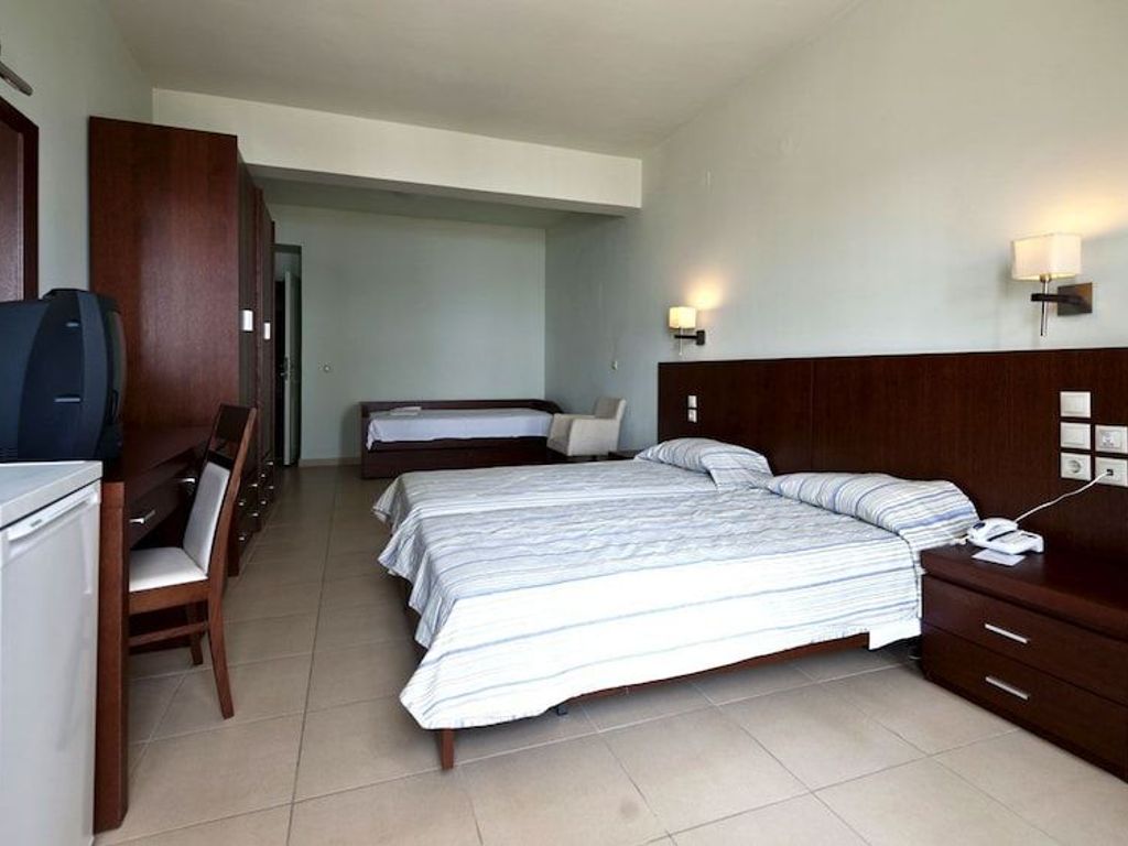 Skiathos Club Hotel Suites