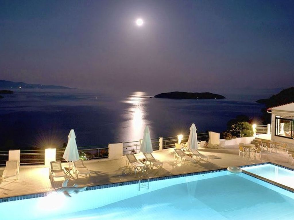 Skiathos Club Hotel Suites