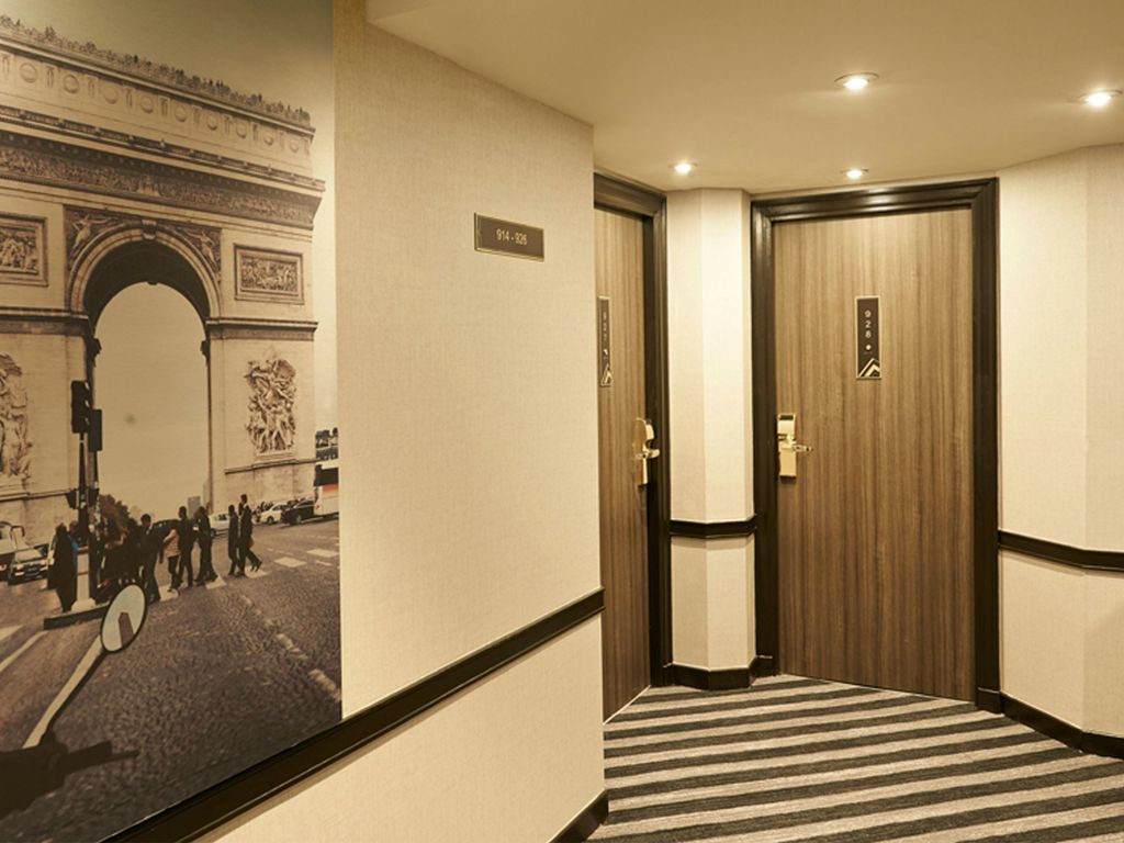 Renaissance Paris La Defense Hotel
