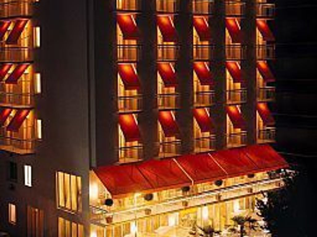 Hamil Town Hotel