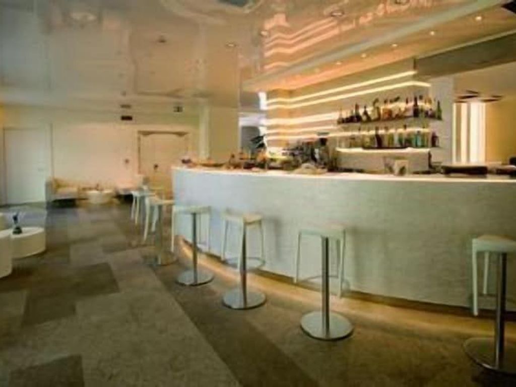 Hotel Carillon