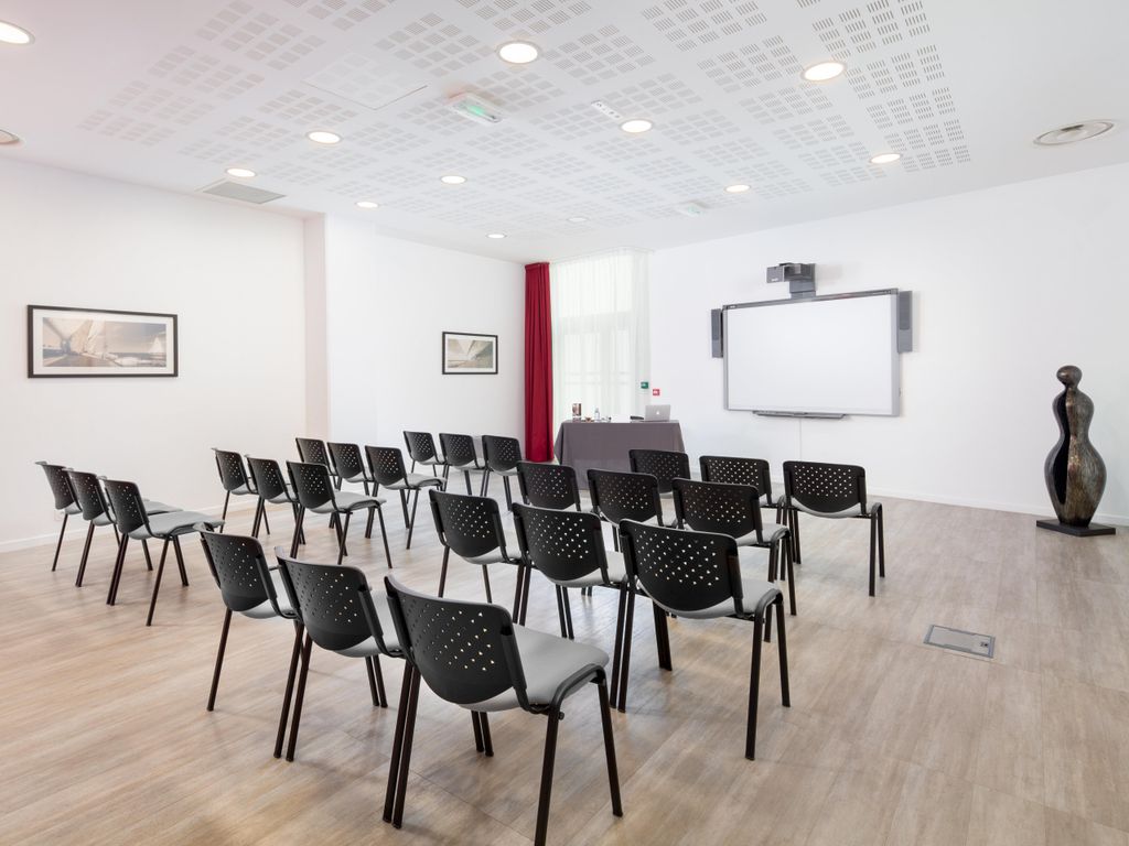 Seven Urban Suites Nantes Centre