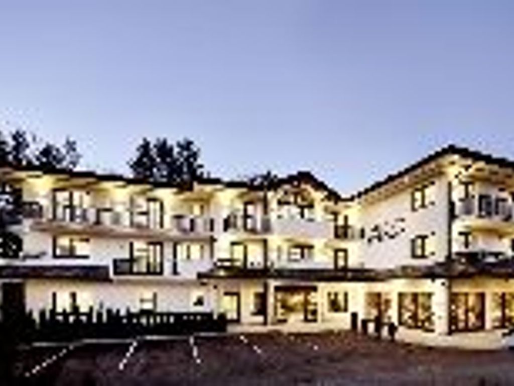 Melanie Hotel