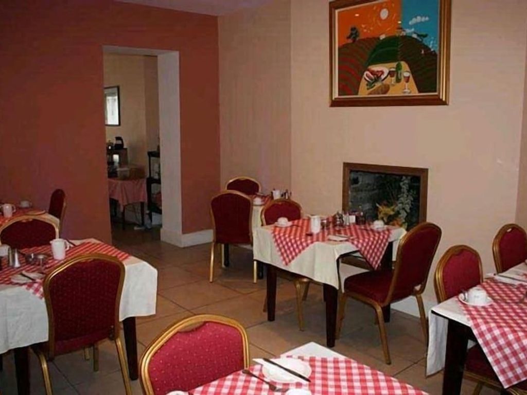 Adelphi Guesthouse