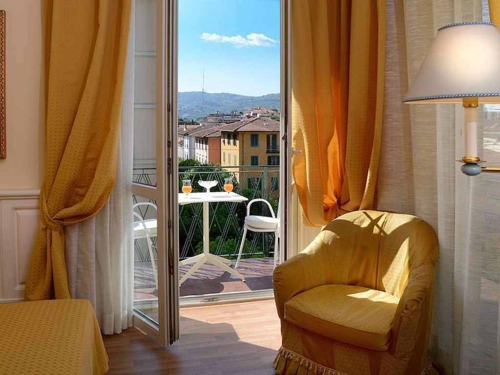 Ambasciatori Palace
