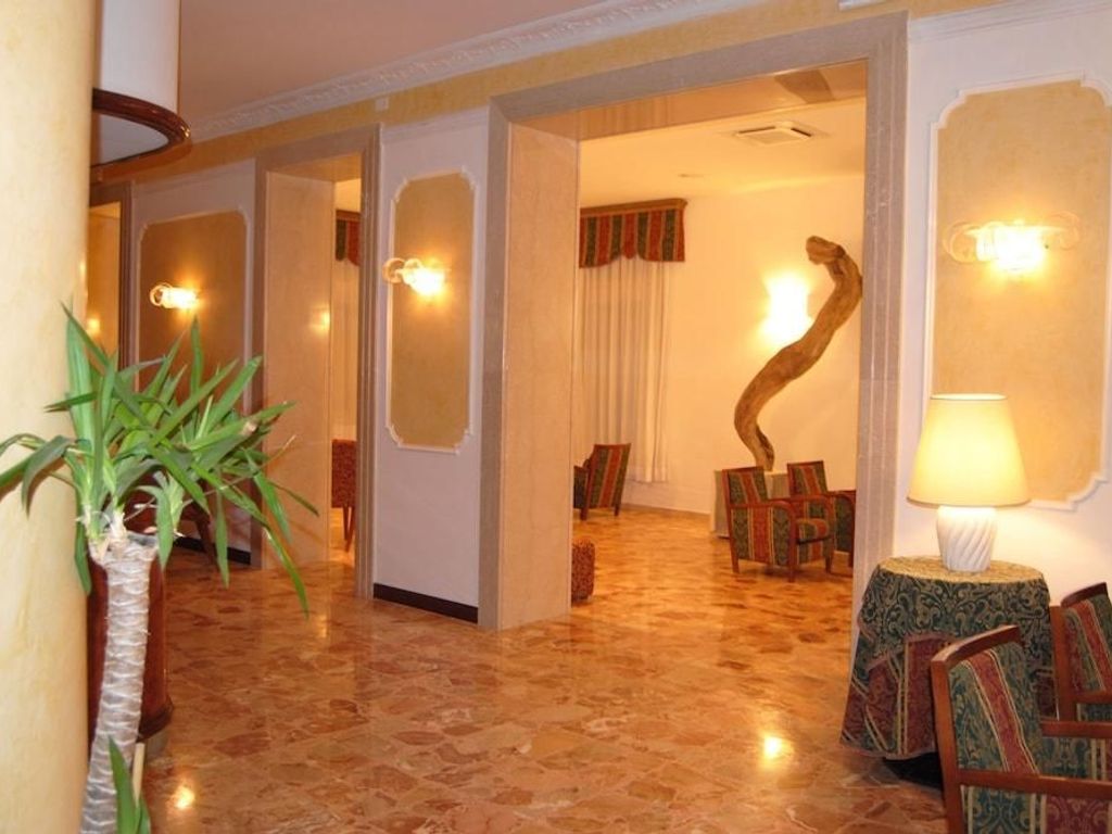 Hotel Capri
