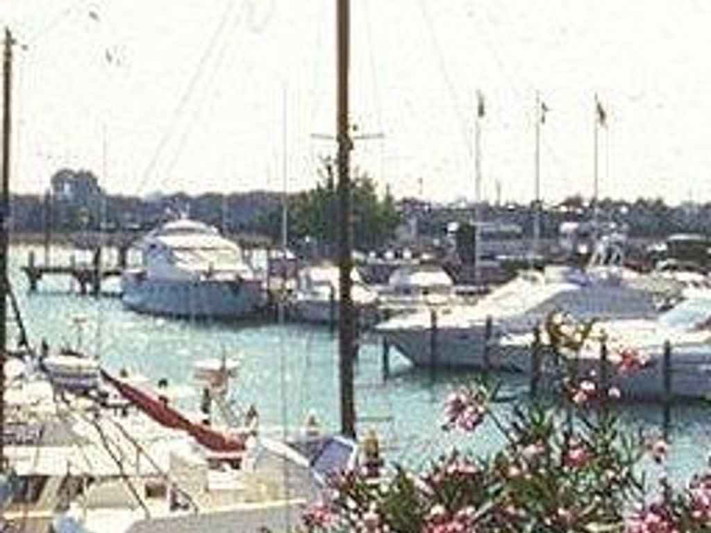 Marina Uno