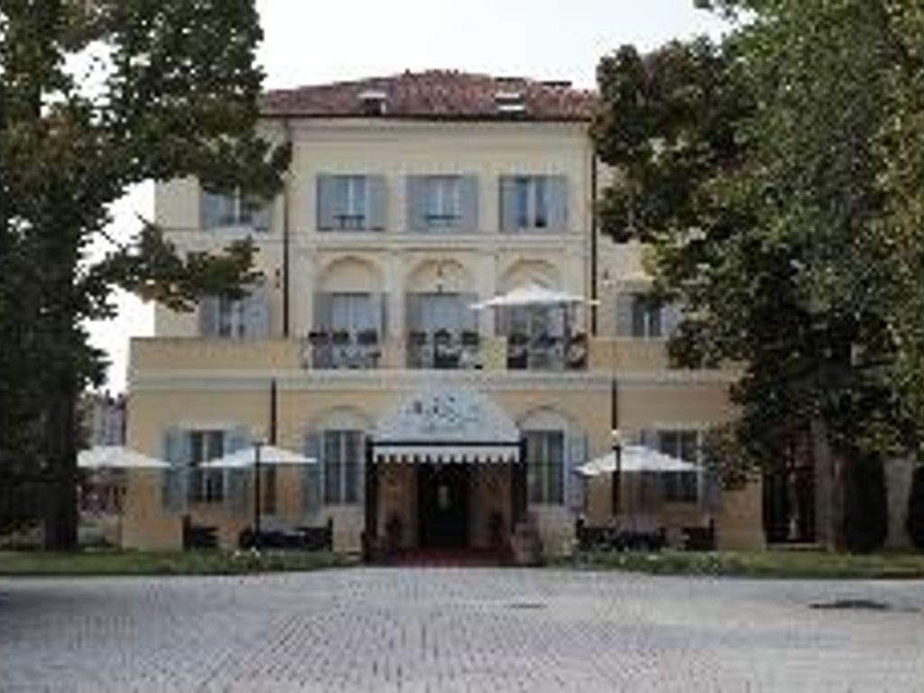 Rechigi Park Hotel