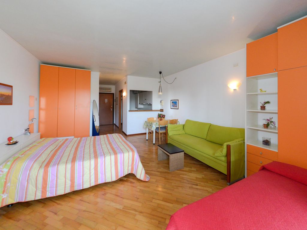 Antares Apartments