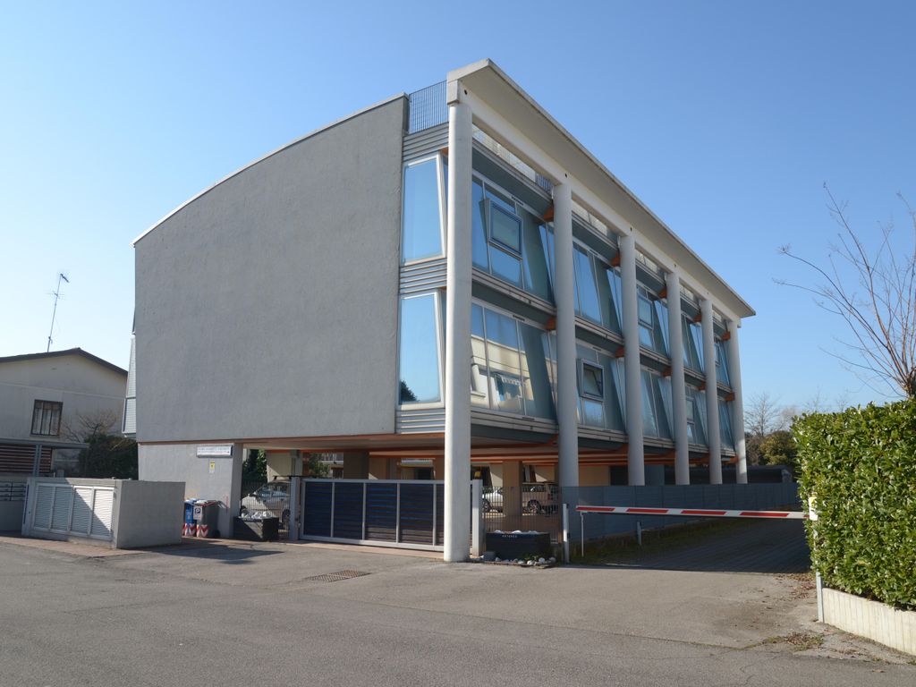 Antares Apartments