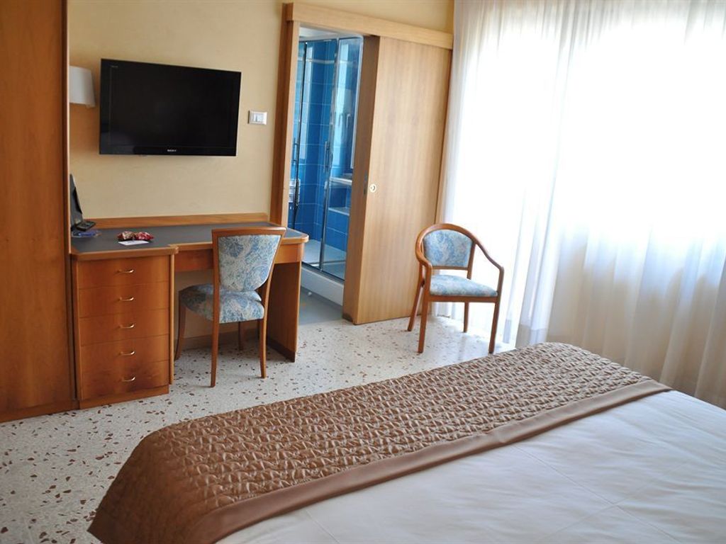 Maja Hotel