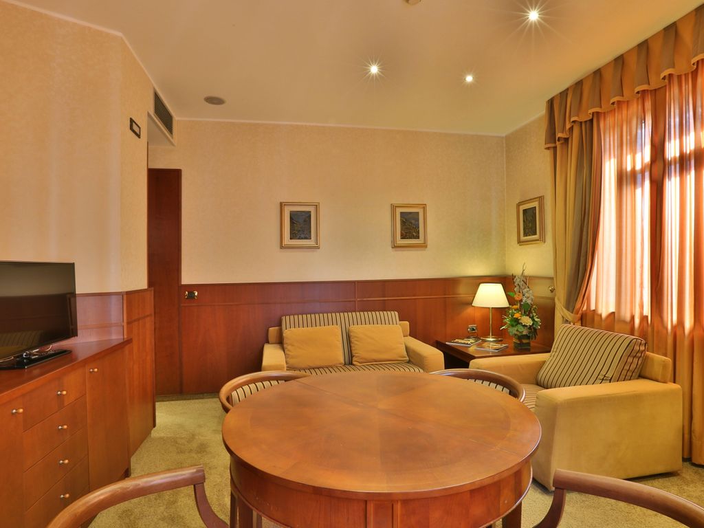 Palace Hotel Moderno