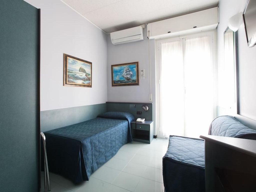 Hotel Tirreno