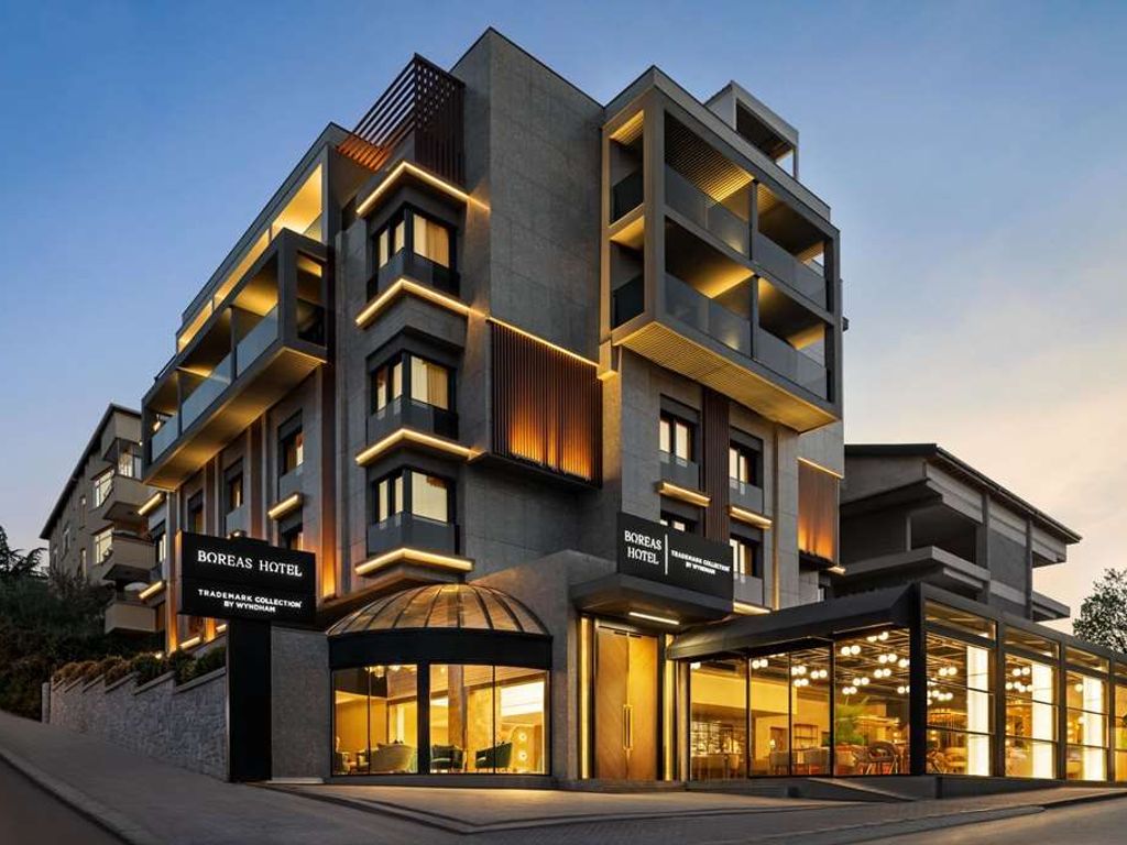 Trademark Collection by Wyndham Boreas Hotel