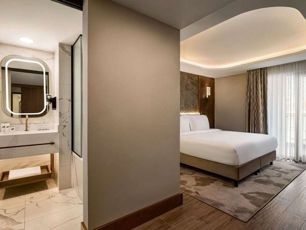 Trademark Collection by Wyndham Boreas Hotel