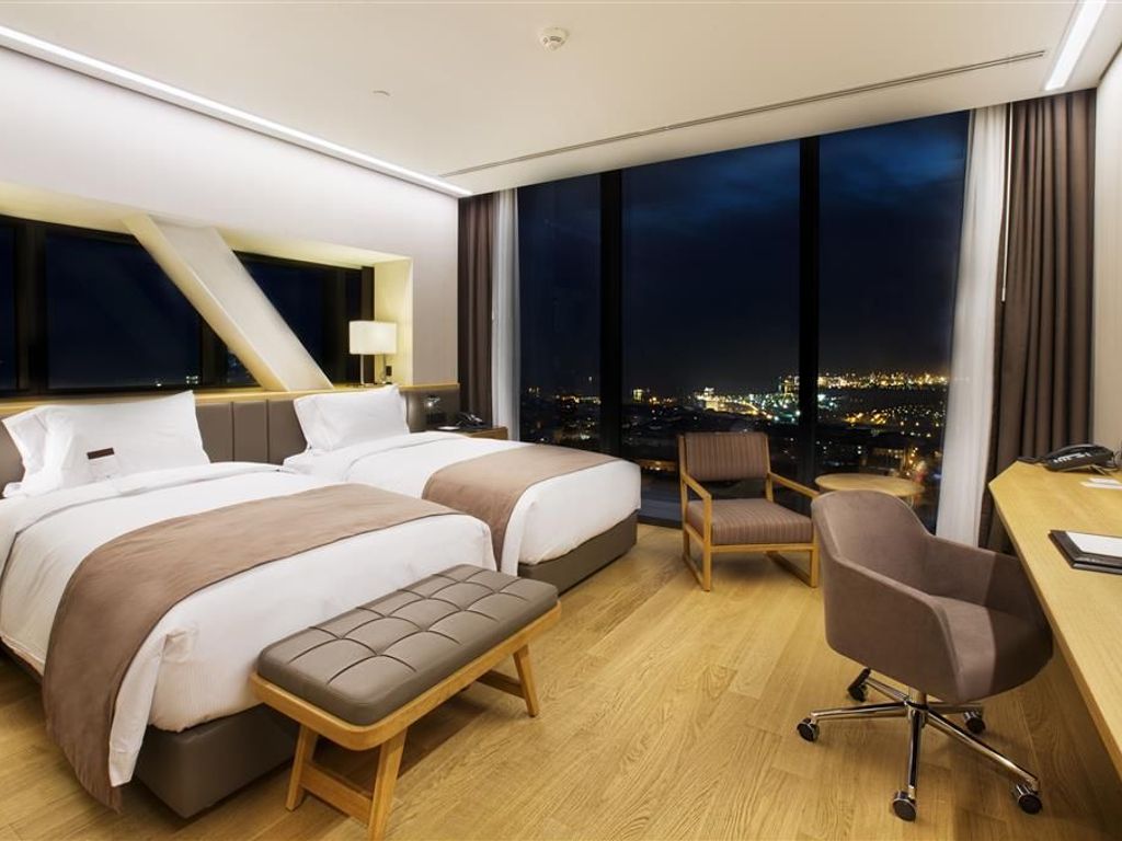 DoubleTree by Hilton Istanbul - Avcilar