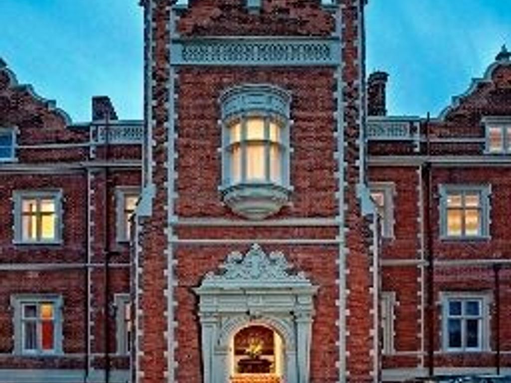 Wivenhoe House Hotel