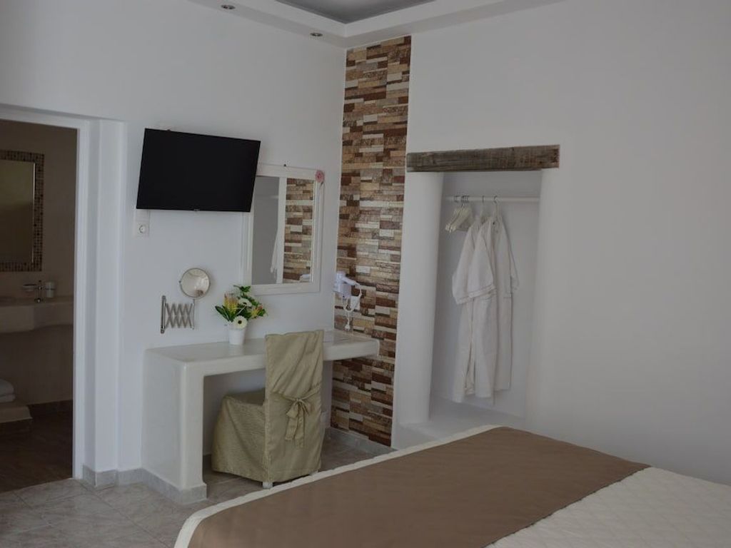 Pantheon Hotel