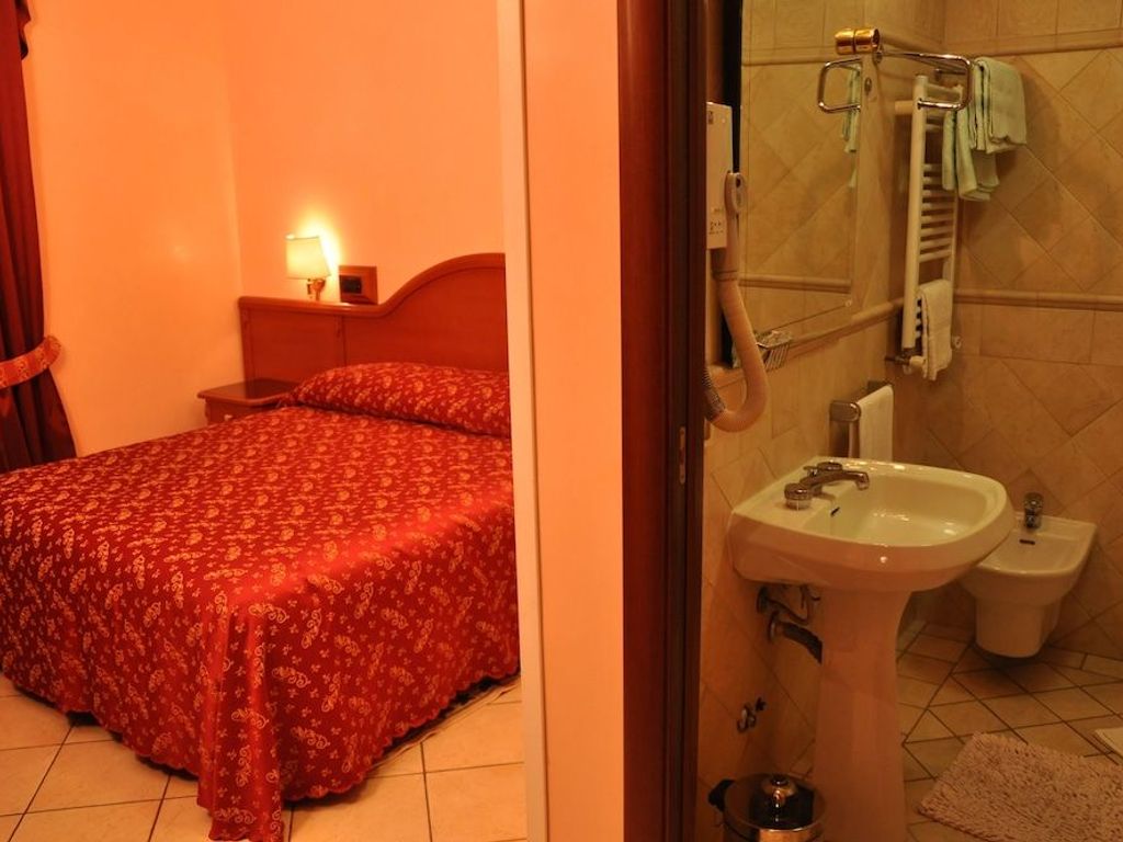 Hotel Sandra