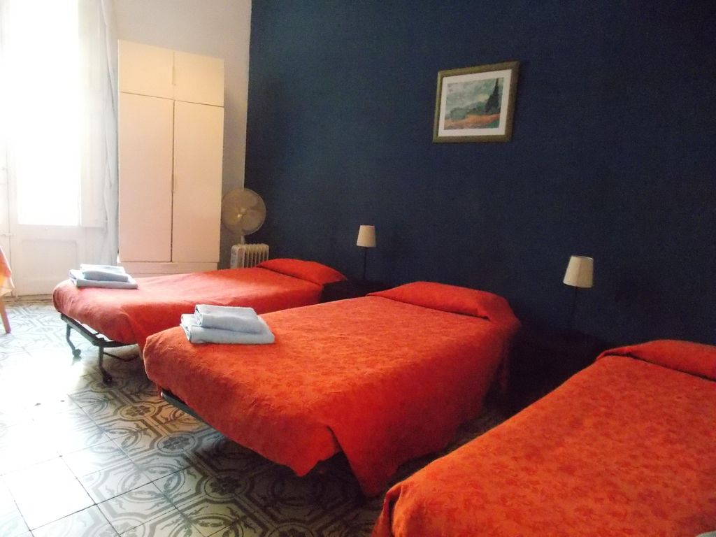 Diagonal House - Hostel Guesthouse