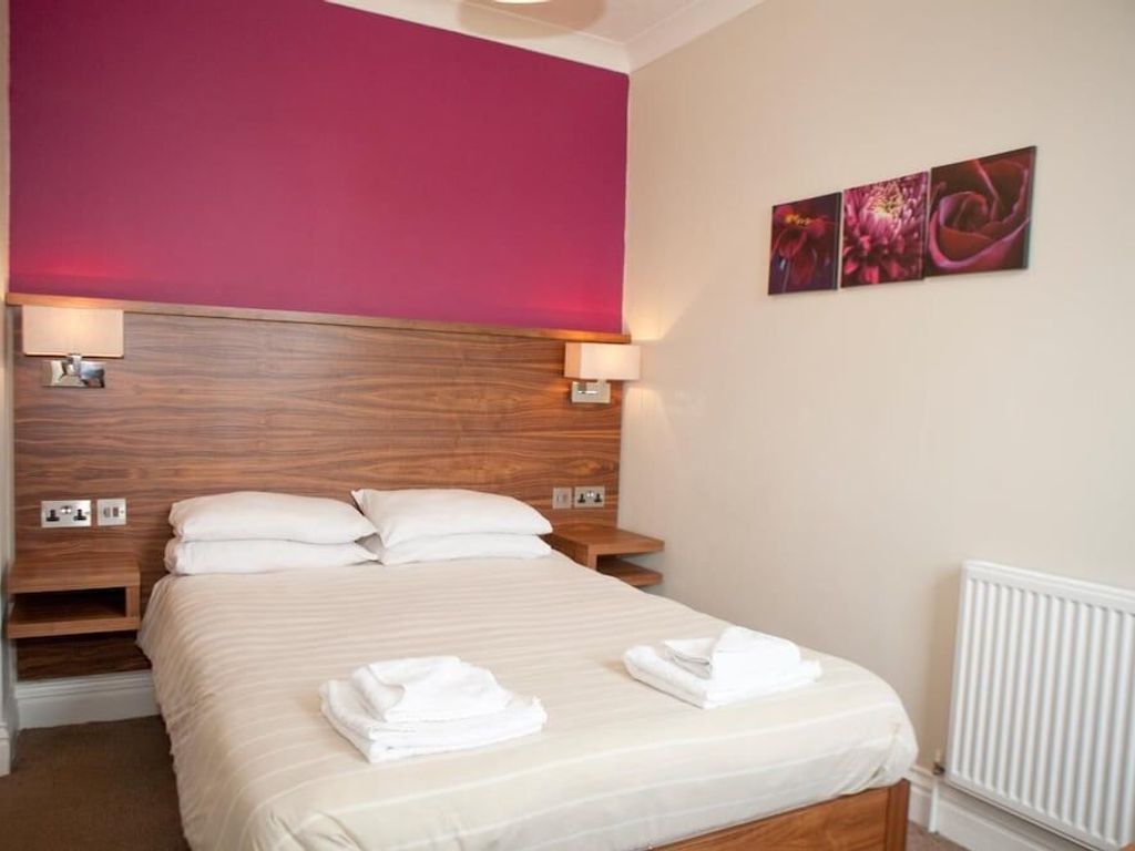 Wheatlands Lodge Hotel
