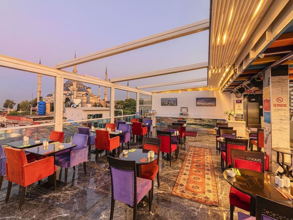 The Magnaura Palace Hotel