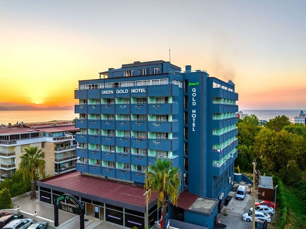 Green Gold Hotel