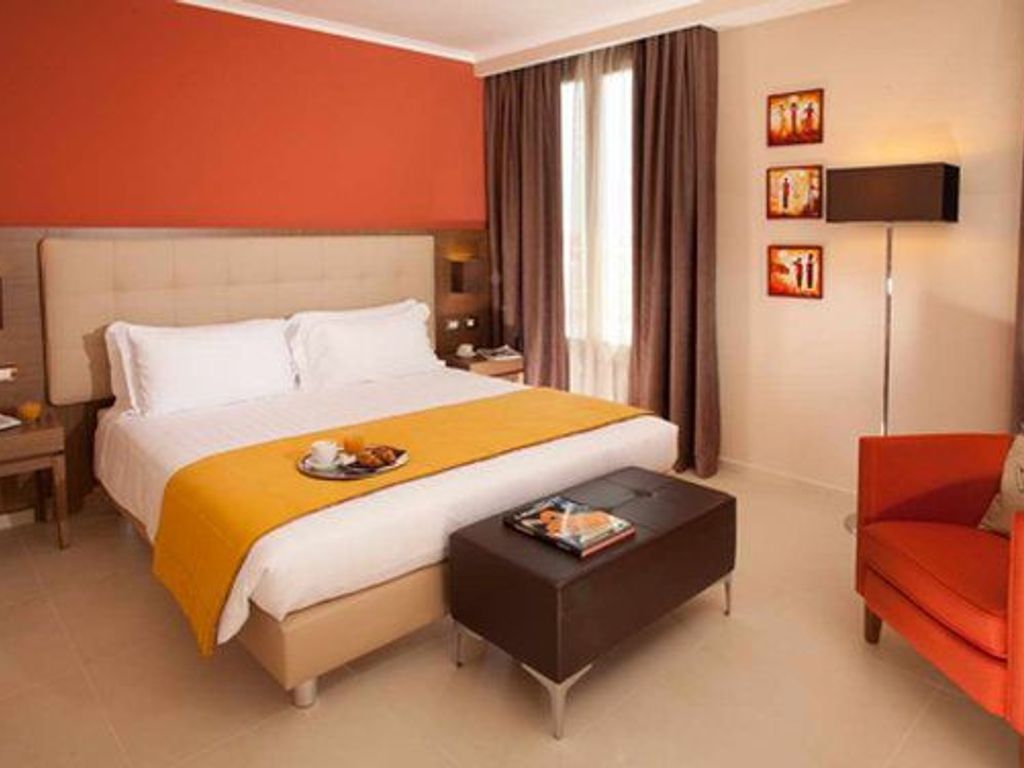 Tiber Hotel