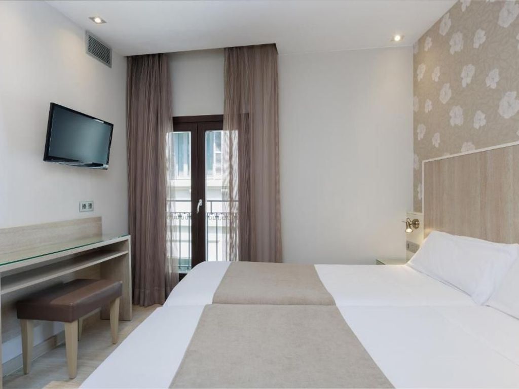 HOTEL SANTA MARTA