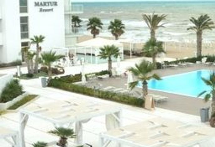 Martur Resort