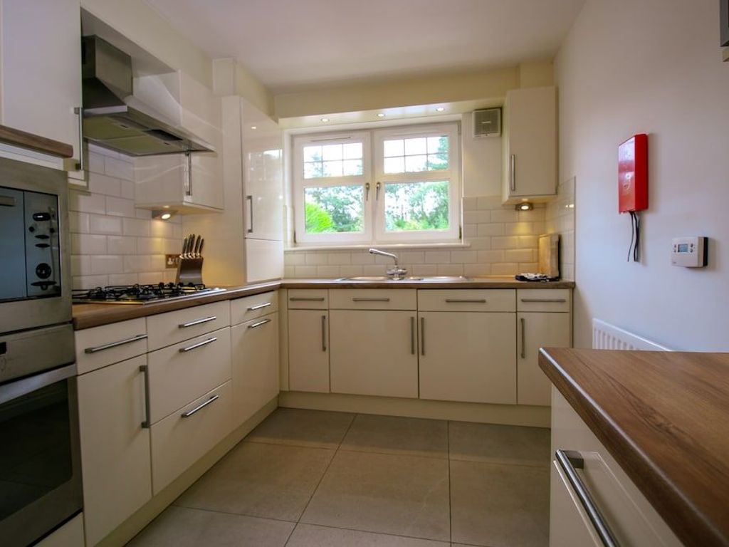 Turnberry Apartments