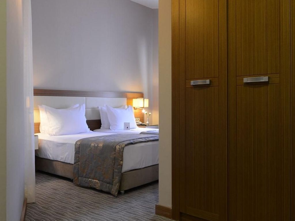Yasmak Comfort Hotel