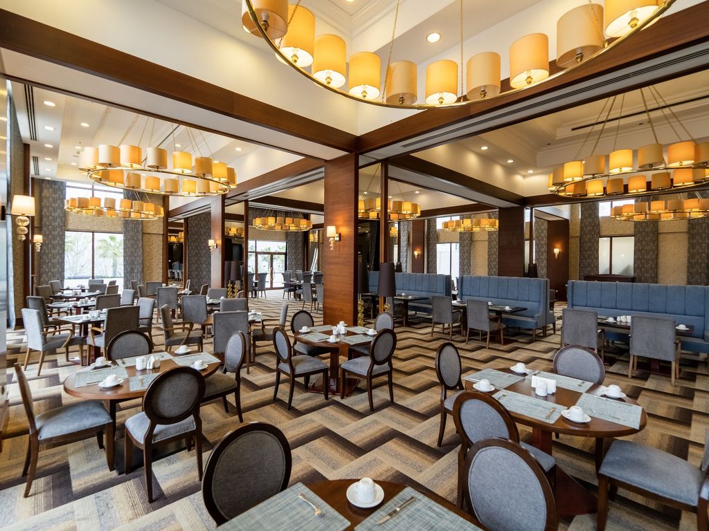 Wellborn Luxury Hotel