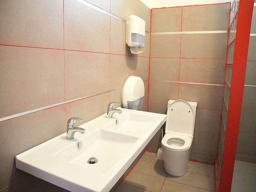 Hostel - With Private Entrance