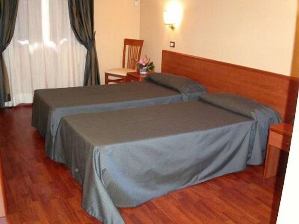 Hotel Akrabello