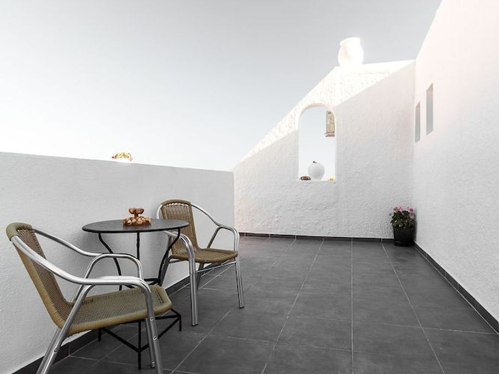 Villa Iliovasilema Santorini