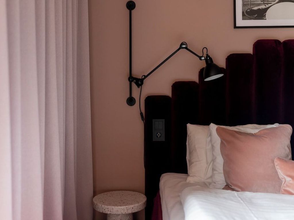 Quality Hotel Carlia (Formerly Regent Hotel)