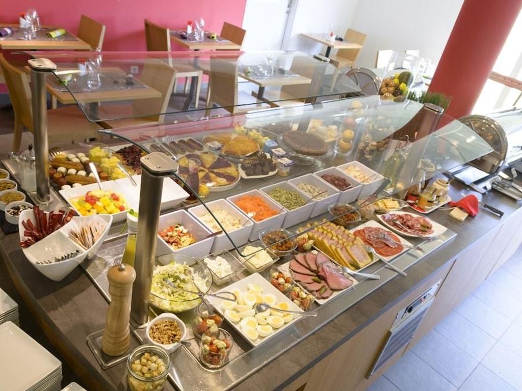 Brit Hotel Reims Croix Blandin